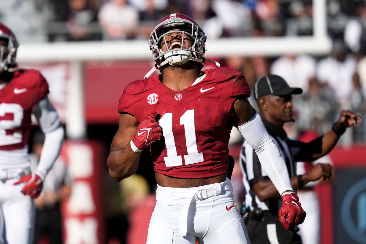 Eagles Move Up to No. 31, Draft Alabama LB/EDGE Jihaad Campbell